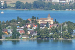 Blick von oberhalb
                                          Schloss Arenenberg auf die
                                          Reichenau